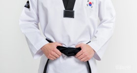 [열정호구 청년들上] 하루 12시간 근무 체육관 사범, 월급 160만원이 무리한 요구인가요?