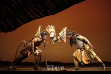 [The Re:view] 경이로운 세상으로의 초대, 뮤지컬 라이온 킹