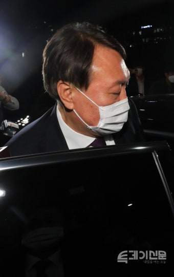 이재명 윤석열의 국민의힘 탈당, 정치적 전술일 가능성 강조