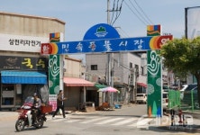 [르포] 녹슬면 사라져야 하나요…존폐 기로에 선 원주 아카데미극장