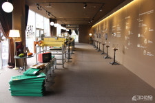 [트렌드킹] 웡카도 반할 가나 초콜릿 하우스 3, 달콤함으로 전 세대 사로잡다