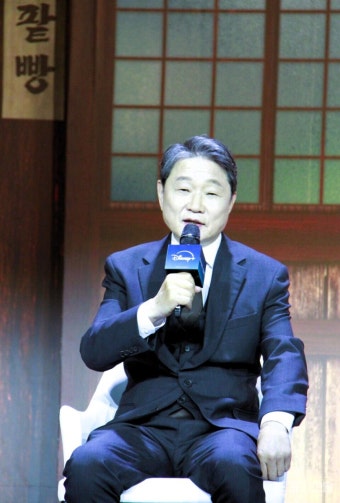 [TN 포토] '삼식이 삼촌' 신연식-송강호-변요한-진기주-서현우-오승훈-주진모-티파니 영-유재명
