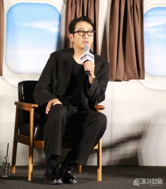 [TN포토] '하이재킹' 성동일-여진구-채수빈-하정우