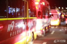 [TN 현장] 관저 앞 모인 尹 지지자들 곳곳서 충돌…경찰, 기동대 3000명 투입해 출입통제