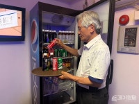 [르포] 탄핵 그 후, 헌재 앞 자영업자...여전히 깜깜한 매출 회복