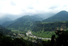 은둔의 나라 부탄을 괴롭힌 도클람 사태...중국의 굴기(崛起)를 경계하라