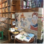 책은 안 사고 인증샷만...쇠락하는 보수동 책방골목 안타까운 현주소