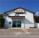 폐선된 철길에 홀로 남은 옛 송정역, 열차를 그리워하다