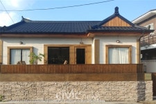 김수로왕의 신의 거리, 김해 핫플레이스 봉황대길로 변신 중