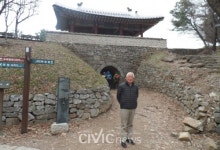 [장원호 박사의 그리운 대한민국] 남한산성 북문과 수어장대에 올라 병자호란 때 문약했던 조선을 반성하다