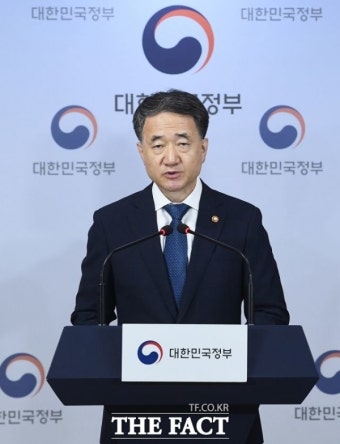 정부, '업무개시명령' 발동 vs 의협, 