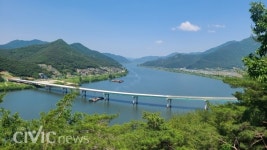 [박창희 칼럼] 낙동강 경승지 임경대(臨鏡臺)가 운다