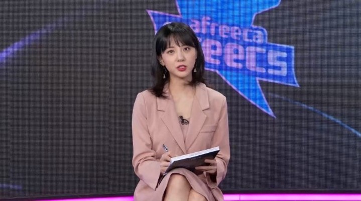 김민아 아나운서 코로나19 음성 판정, LCK 한 주 쉬기로 | 포토뉴스