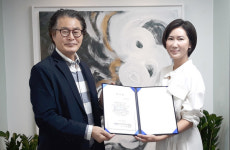 박준혜 작가, 한국AI블록체인융합원에 작품 기증