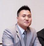 산업과 함께 발전하는 모습 보여주길