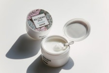 클렌징 루틴 공개한 유튜버 조효진, 헤이미쉬 올클린밤으로 한번에 딥클렌징