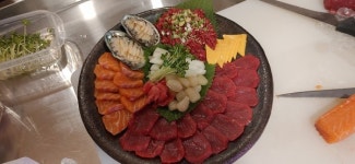 서울식 한우 육회 맛집, 데이트 코스로 유명한 육회 꽃피다의 비결은