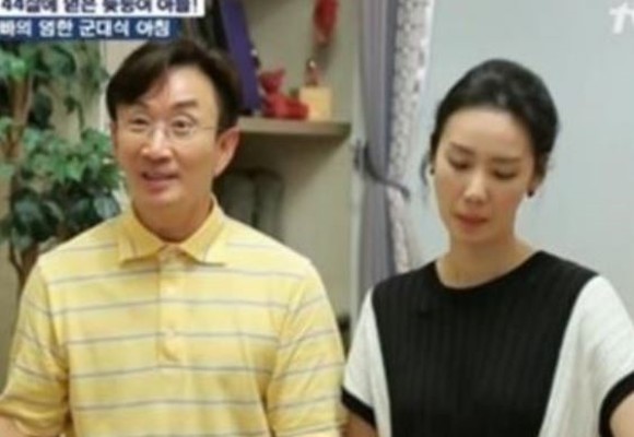 김승환, 부인과 나이차는 17살…'러브스토리는?' | 포토뉴스