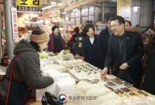 중기부 오기웅 차관, 청주 복대가경시장 방문 특성화 전통시장 발전방안 논의