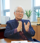 박상목 대한노인회 충남 예산군지회장 과거 사랑방은 정 나누고 화해하던 장소… 경로당이 그 역할 해야