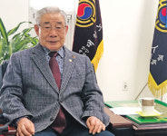 [대한노인회 창립 50주년, 연합회 탐방 1] 충남연합회, 전 경로당을 행복경로당으로… 1·3세대 소통도 앞장