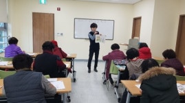 대한노인회 경남 창원시 마산지회, 한글 교실 특별반 운영