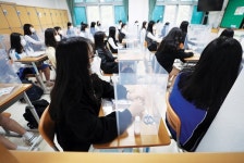 경로당 운영도 속속 재개…실외 활동 위주로 진행