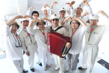 대한노인회 경기 고양시덕양구지회 소속 고양아코누리봉사클럽 88세 아코디언 열정, 휠체어 노인도 춤추게 한다