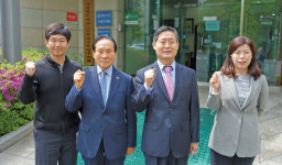 전영태 대한노인회 대구 수성구지회장 90세에 손수 운전으로 전 경로당 돌아…회원 안부 묻고 방역 점검