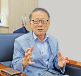 박승구 대한노인회 충북 진천군지회장 마을이장이 나이 들어 경로당 회장 돼…그들과 노인행복 위해 일해 기뻐