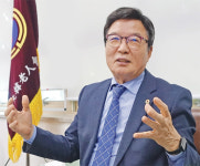 김연규 대한노인회 경기 시흥시지회장 어르신들 의식 긍정적으로 변해야 경로당도 활성화 돼