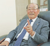 김남현 대한노인회 전남 무안군지회장 존경 받는 노인 되려면 아낌없이 남 대접도 잘해야