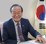 박길정 대한노인회 인천 중구지회장 경로당에 반신욕 시설 만들어 어르신 행복지수 높일 터