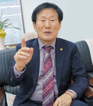 김영수 대한노인회 전남 순천시지회장 지회장 재밌게 하고 있어…공약 조기 실현에 보람도 느껴
