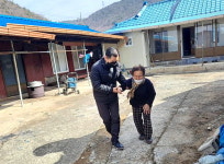 대한노인회 경북 경산시지회,  복지사각지대 어르신 긴급후송 조치