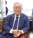 안재범 대한노인회 경북 영양군지회장 영양군수의 적극 지원으로 노인회 봉사 힘들지 않게 해