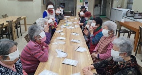대한노인회 인천 남동구지회, 온찜질 안대 만들기 특화 프로그램 진행