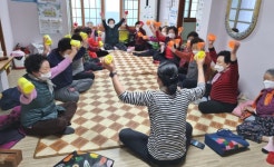 대한노인회 경남 창원시 마산지회, 경로당활성화 프로그램으로 컵타 인기