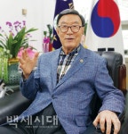 정영주 고양특례시 일산동구지회장 화목한 경로당은 중요사항을 회원들과 민주적으로 결정해