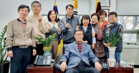 정영주 고양특례시 일산동구지회장 화목한 경로당은 중요사항을 회원들과 민주적으로 결정해