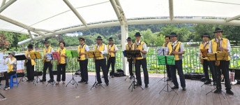 대한노인회 광주연합회 빛고을색소폰오케스트라, 야외 호수공원서 공연 봉사