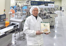 대한노인회 서울연합회, 한둘푸드(주)가 기증한 두부라면 경로당에 전달