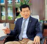 이인섭 대한노인회 부천시 오정구지회장 경로당 회장들, 일 참 잘해…있는 거 다 내주고 저녁까지 챙겨줘