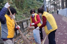 대한노인회 부산 북구지회 동원아파트봉사단, 등산로서 환경정화활동 실시