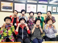 충남 홍성군지회 소속 홍성노인대학은빛봉사단 탈북 어르신도 함께 봉사하며 행복감 느껴
