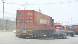 미세먼지 개선대책 화물차 지목되나