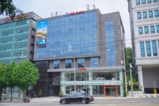 수입차리스 매물을 직접 만나볼 수 있는 한결오토 전시장 그랜드오픈
