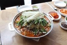 강릉 경포대맛집 맛드린 진하고 개운한 감자탕으로 든든한 한끼 식사로 제격