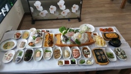제주도 조천읍 함덕 해수욕장 뷰를 보며 회를 즐기러 가볼만한곳…제주 함덕 맛집 대박횟집