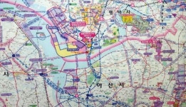 평택신항만 인근, 인주역 등 주목, 고속도로, 고속철도 등 교차